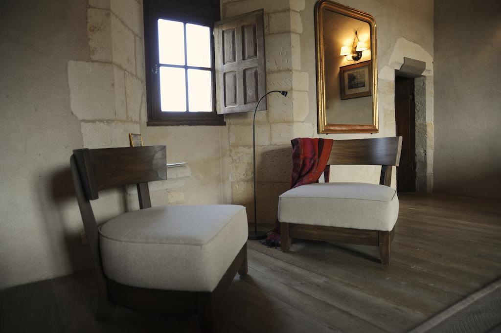 לינה וארוחת בוקר Perignac  Chateau De Lerse חדר תמונה
